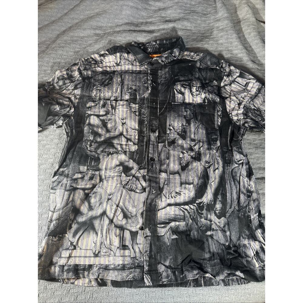 Urban Outfitters Men’s Button Up‎ Short Sleeve